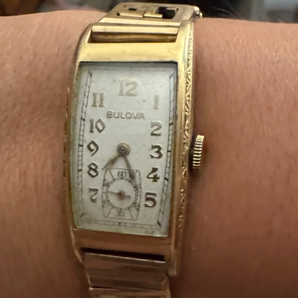 Bulova vintage Gold Watch gold filled